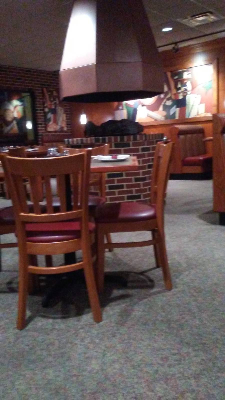 Pizza Hut | restaurant | 3222 Solomons Island Rd, Edgewater, MD 21037, USA | 4109564751 OR +1 410-956-4751