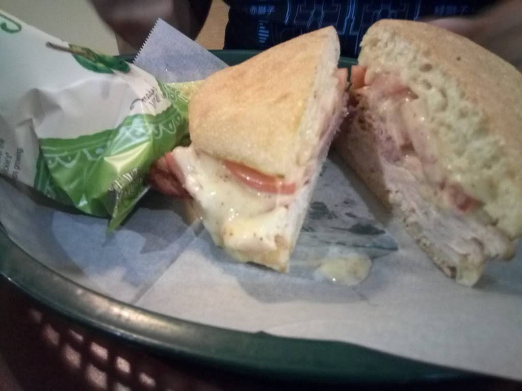 Farrells on the Island | cafe | 221 E Davis Blvd, Tampa, FL 33606, USA | 8132518877 OR +1 813-251-8877