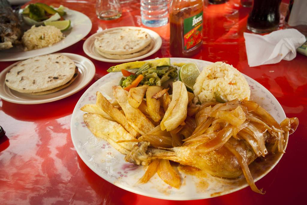 Restaurante La Union | restaurant | 4801 S Hooper Ave, Los Angeles, CA 90011, USA | 2132614753 OR +1 213-261-4753