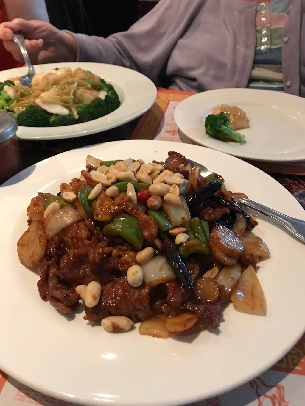 MB Chinese Food | restaurant | 14120 Ventura Blvd, Sherman Oaks, CA 91423, USA | 8189958824 OR +1 818-995-8824