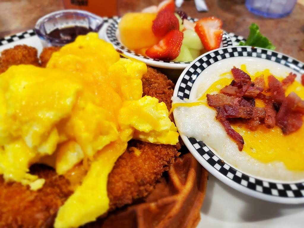 Black Bear Diner | restaurant | 15720 North Fwy, Houston, TX 77090, USA | 3463004012 OR +1 346-300-4012