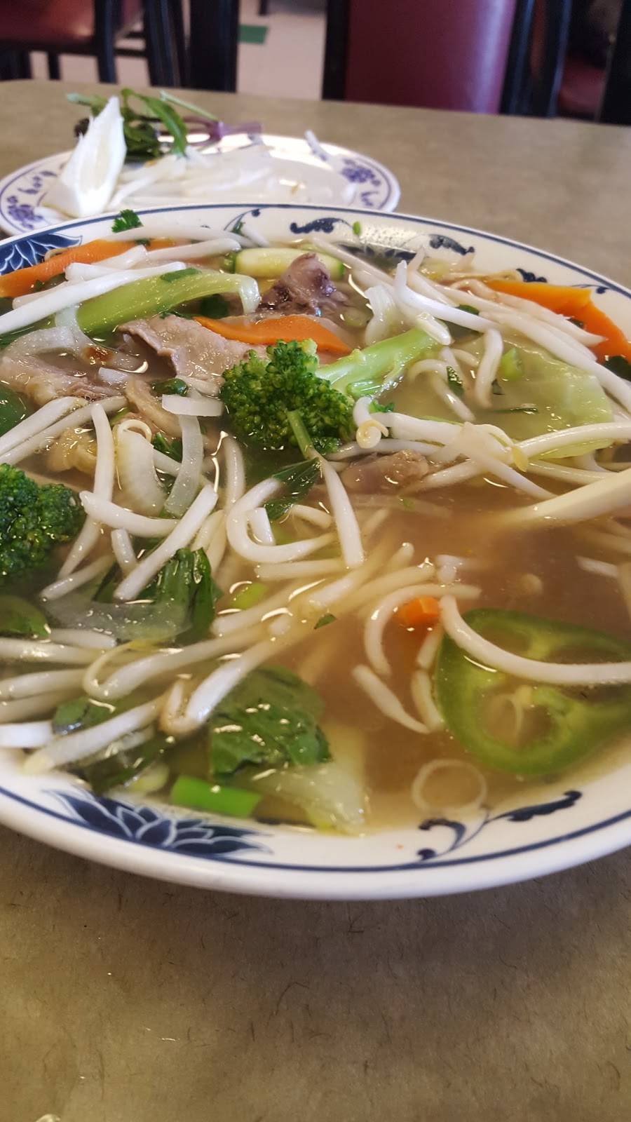 Noodle House | restaurant | 1022 N Davis Rd, Salinas, CA 93907, USA | 8317584071 OR +1 831-758-4071