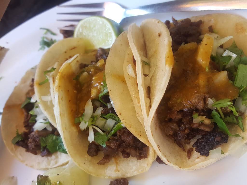 Charros Express Mexican Food | restaurant | 109 Main St, Pixley, CA 93256, USA | 5597573677 OR +1 559-757-3677