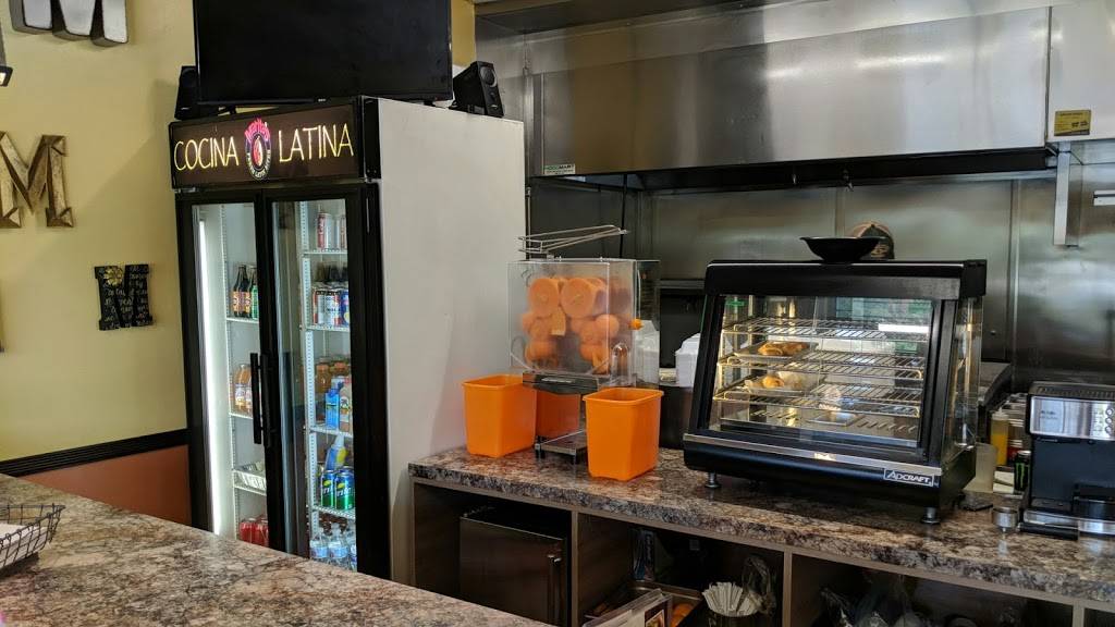 Maritas Latin Bites | restaurant | 9446 E Colonial Dr, Orlando, FL 32817, USA | 4072862236 OR +1 407-286-2236