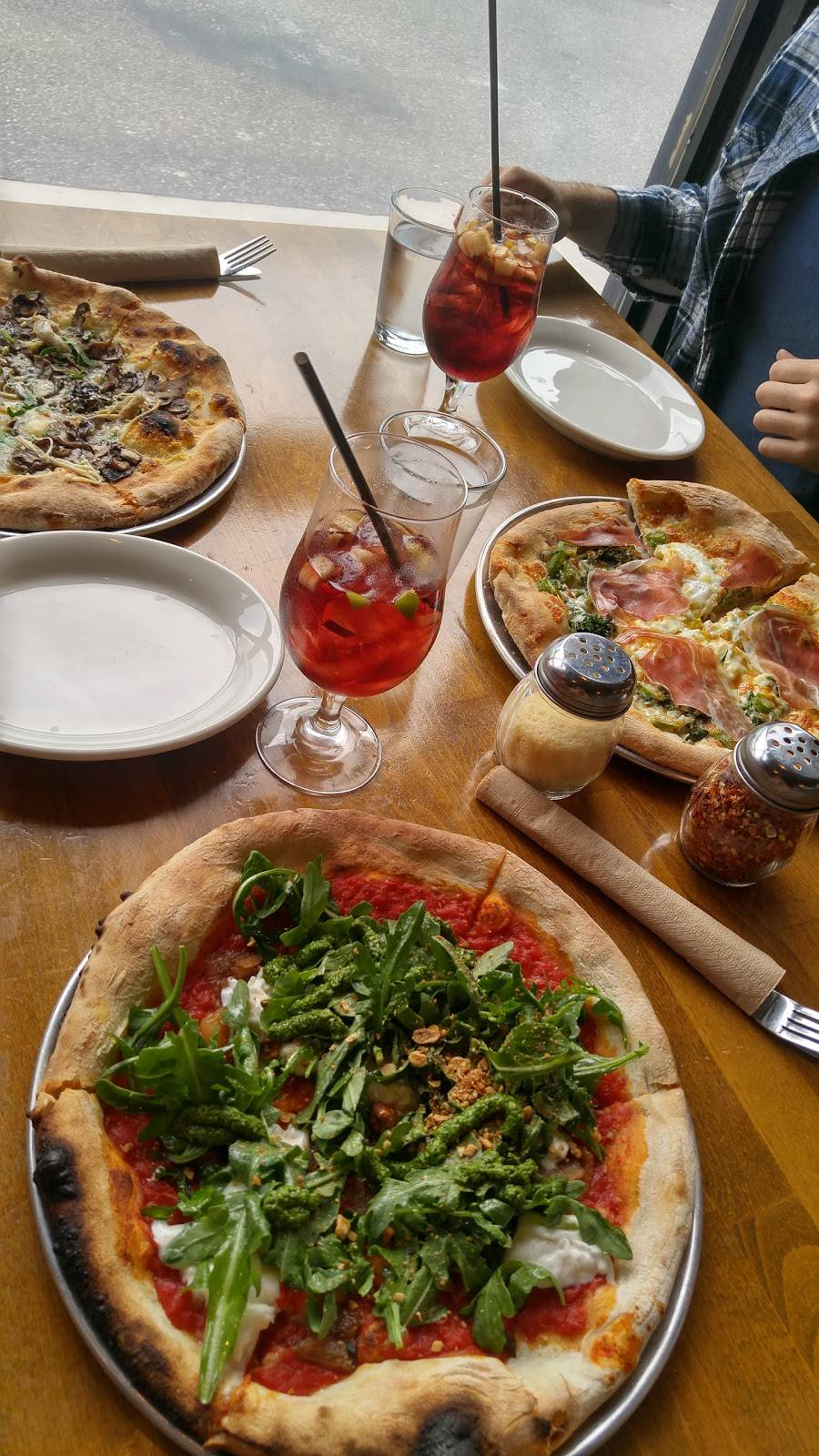 Pitfire Artisan Pizza | restaurant | 2018 Westwood Blvd, Los Angeles, CA 90025, USA | 3104819860 OR +1 310-481-9860