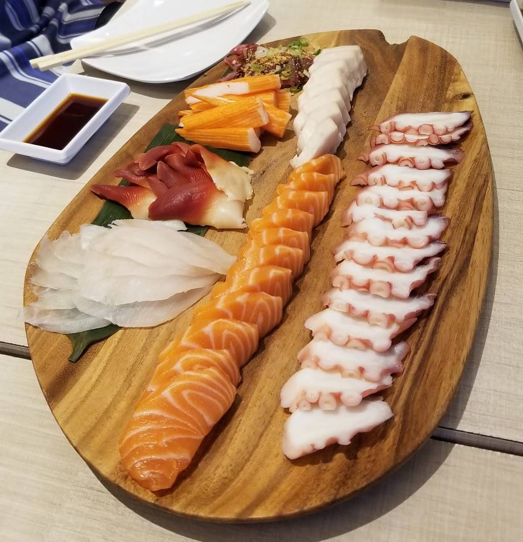 W Sushi | restaurant | 235 Edinburgh Rd S, Guelph, ON N1G 2J5, Canada | 5198216688 OR +1 519-821-6688