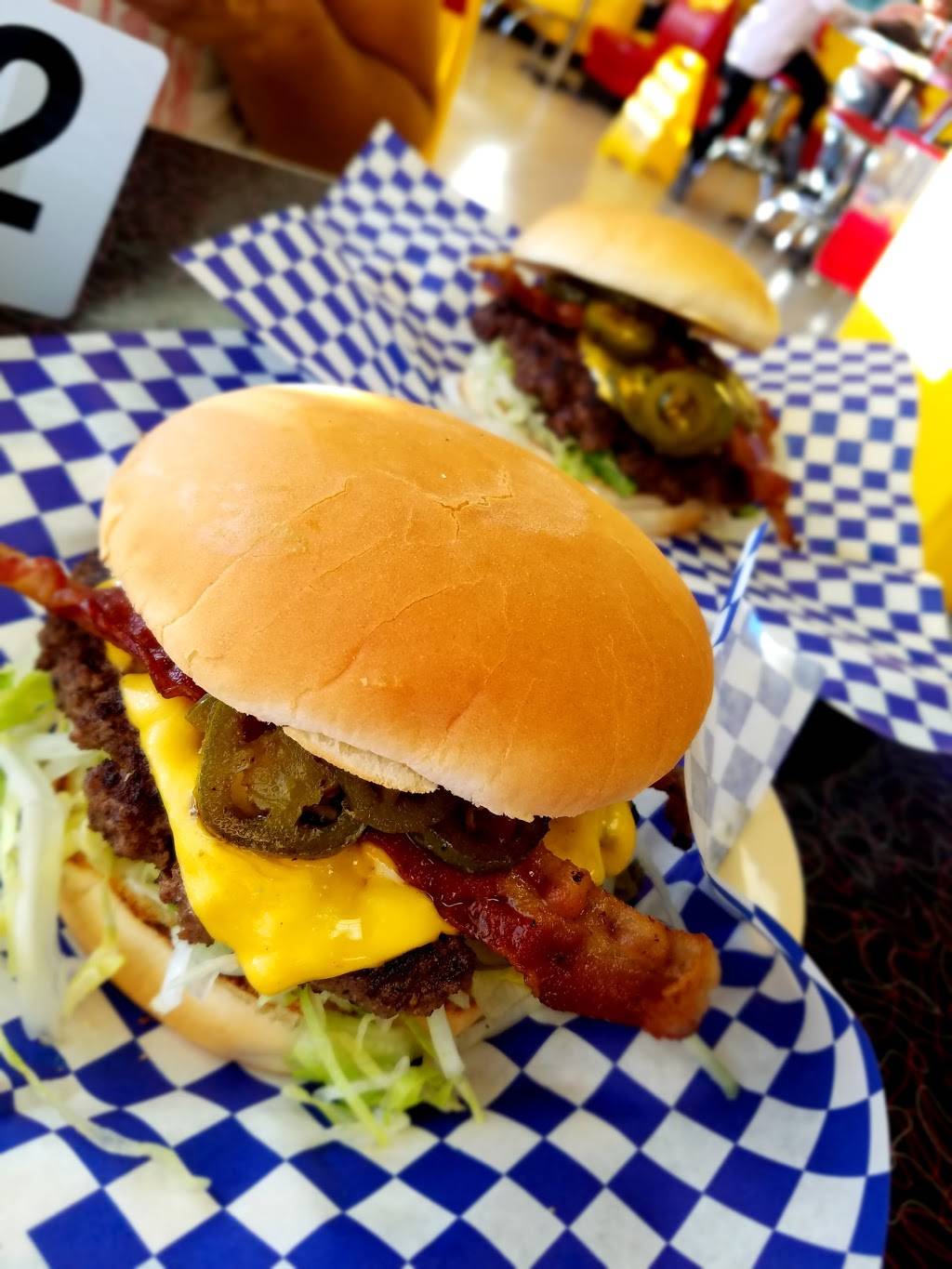 Burger Island | restaurant | 1529 W Buckingham Rd, Garland, TX 75042, USA | 9725302800 OR +1 972-530-2800