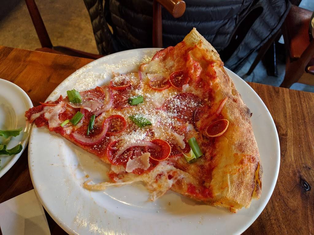Slice House by Tony Gemignani | restaurant | 680 2nd St, San Francisco, CA 94107, USA | 4158729680 OR +1 415-872-9680