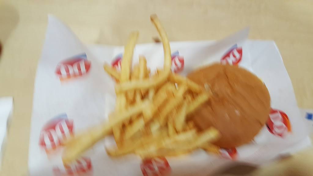 Dairy Queen Grill & Chill | restaurant | 1550 Vandalia Rd, Hillsboro, IL 62049, USA | 2175325225 OR +1 217-532-5225