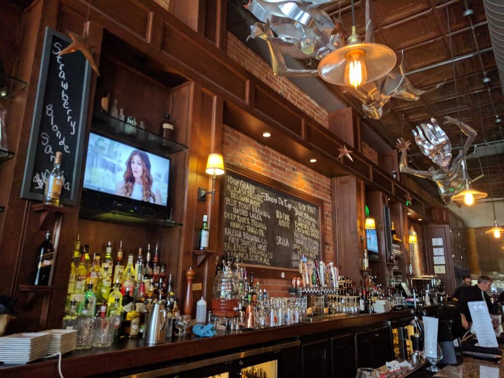 Peak City Grill & Bar | restaurant | 126 N Salem St, Apex, NC 27502, USA | 9193038001 OR +1 919-303-8001