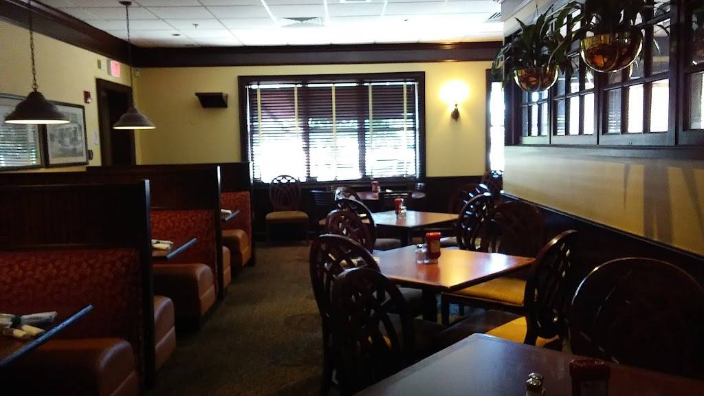 Paddys American Grille | restaurant | 27 International Dr, Portsmouth, NH 03801, USA | 6034309450 OR +1 603-430-9450