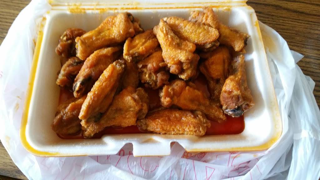 Wild Wild Wings | restaurant | 4900 Jackman Rd, Toledo, OH 43613, USA | 4194786000 OR +1 419-478-6000
