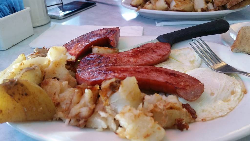 Route 66 Diner | restaurant | 950 Bay St, Springfield, MA 01109, USA | 4137374921 OR +1 413-737-4921