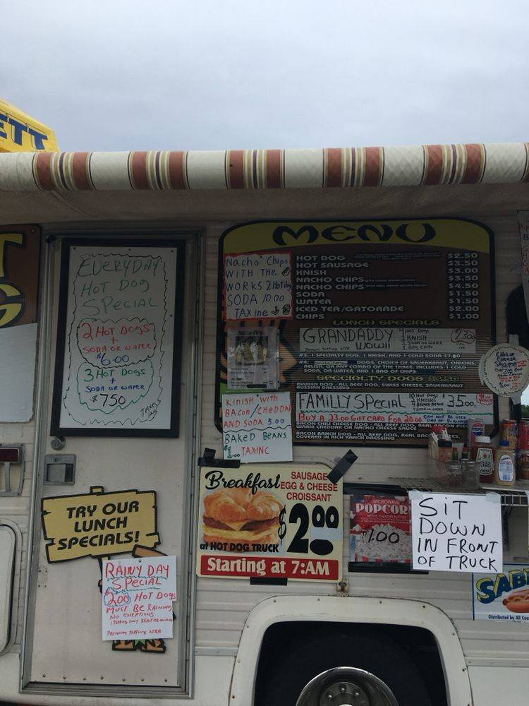 Cousin Vinnys the Dog Man | meal takeaway | 443 Middle Country Rd, Selden, NY 11784, USA | 6314459568 OR +1 631-445-9568