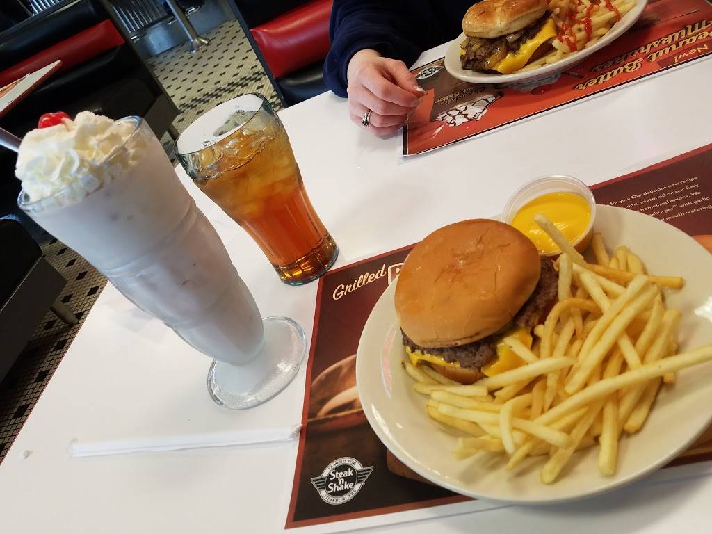 Steak n Shake | restaurant | 1253 Hampton Ave, St. Louis, MO 63139, USA | 3146467200 OR +1 314-646-7200