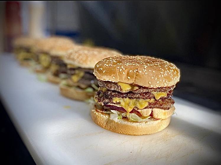 Pittsburg Five Star Burger | restaurant | 2941 Harbor St, Pittsburg, CA 94565, USA | 9256358288 OR +1 925-635-8288