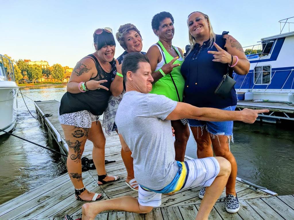 Harbor Bar | restaurant | 673 825th St, Hager City, WI 54014, USA | 7157922417 OR +1 715-792-2417