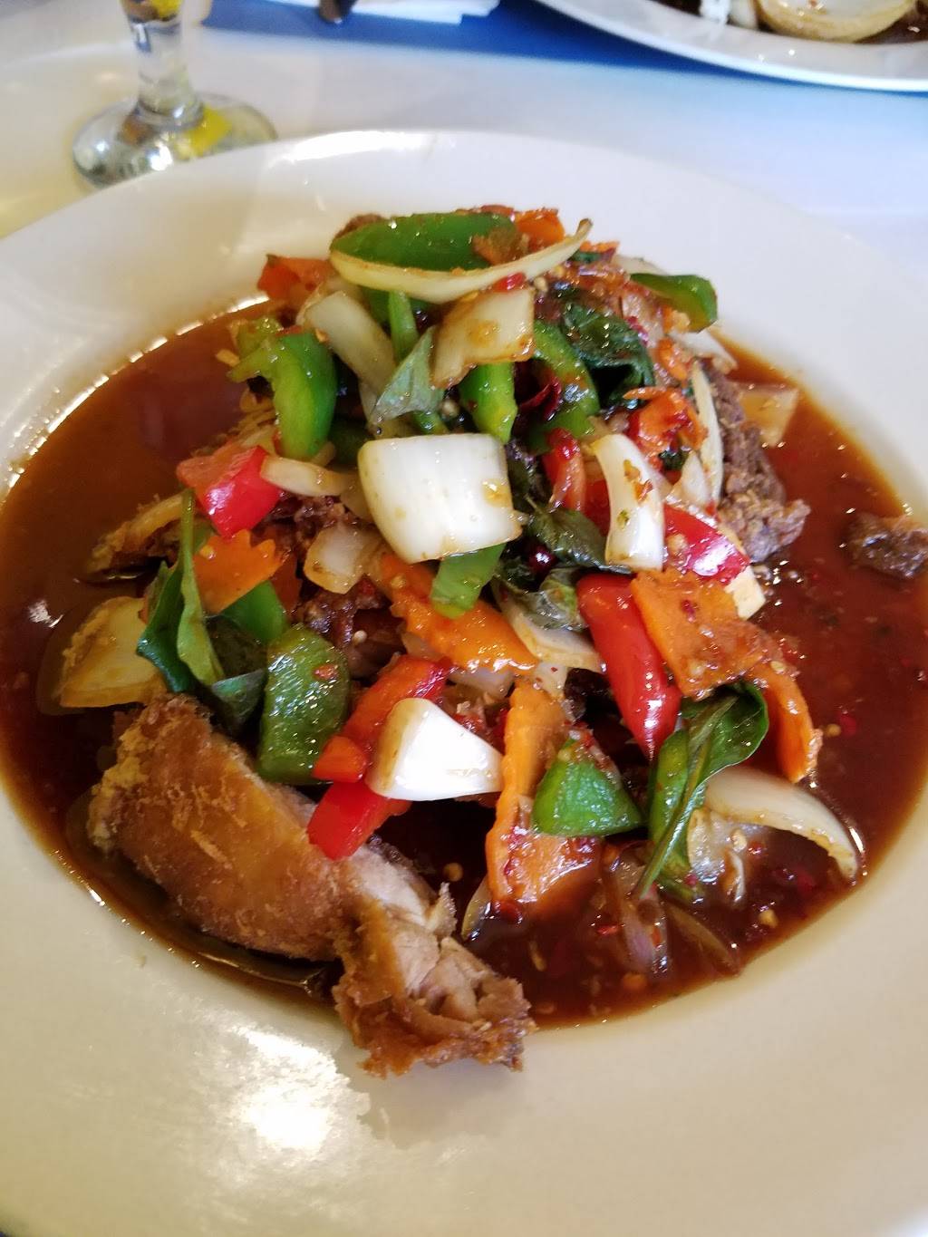 Lemon Thai Cuisine | restaurant | 555 Washington St, Wellesley, MA 02482, USA | 7812376996 OR +1 781-237-6996