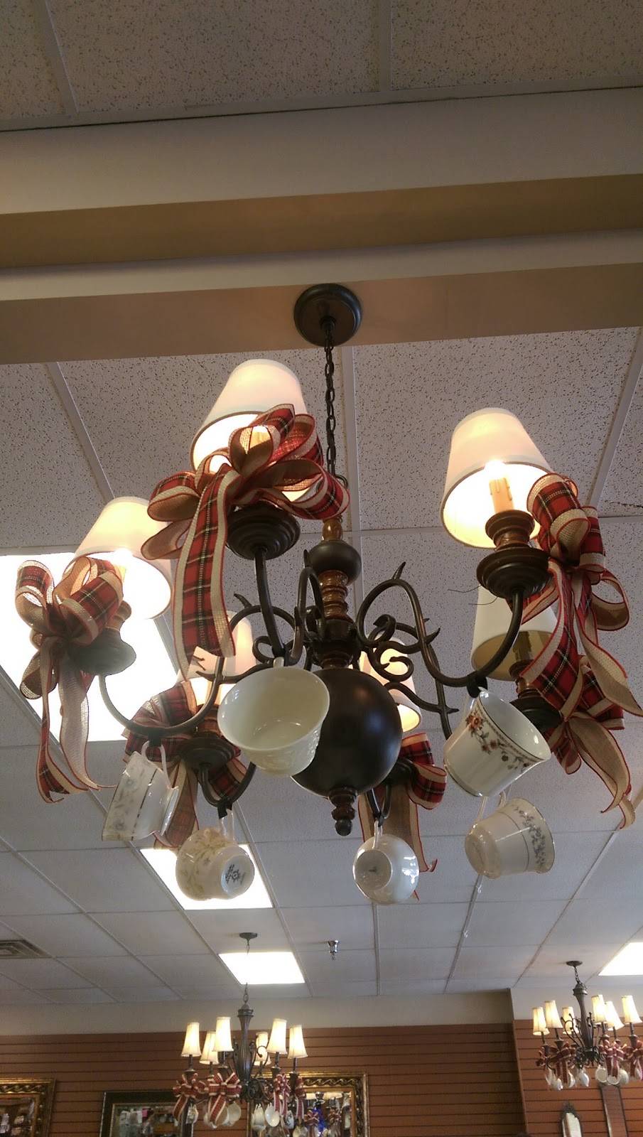 The Gift Box & Tea Room | restaurant | 3330 Partner Pl # 120, Lexington, KY 40503, USA | 8592190445 OR +1 859-219-0445