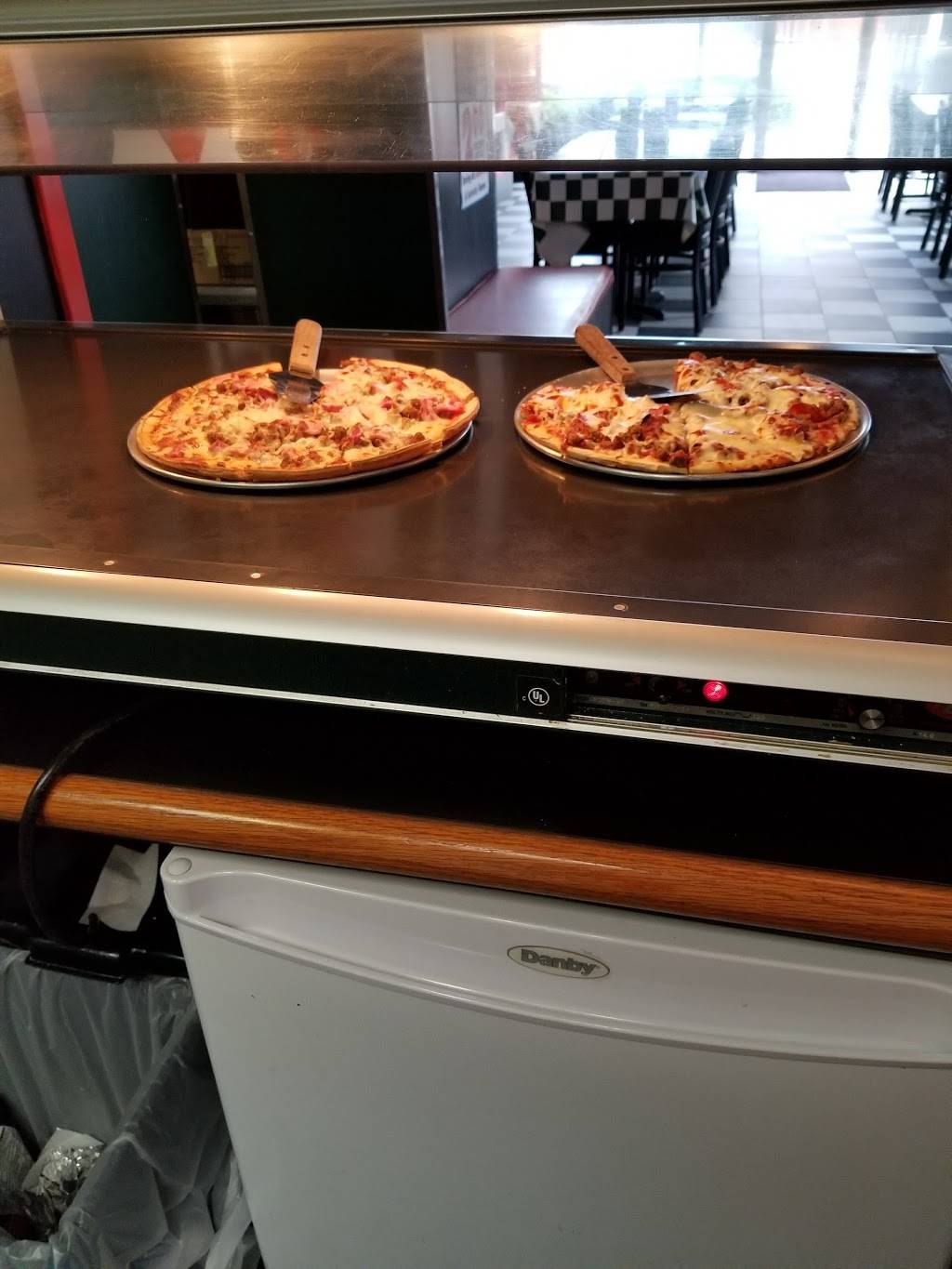 Bearnos Pizza of Middletown | restaurant | 13829 English Villa Dr, Louisville, KY 40245, USA | 5029158774 OR +1 502-915-8774