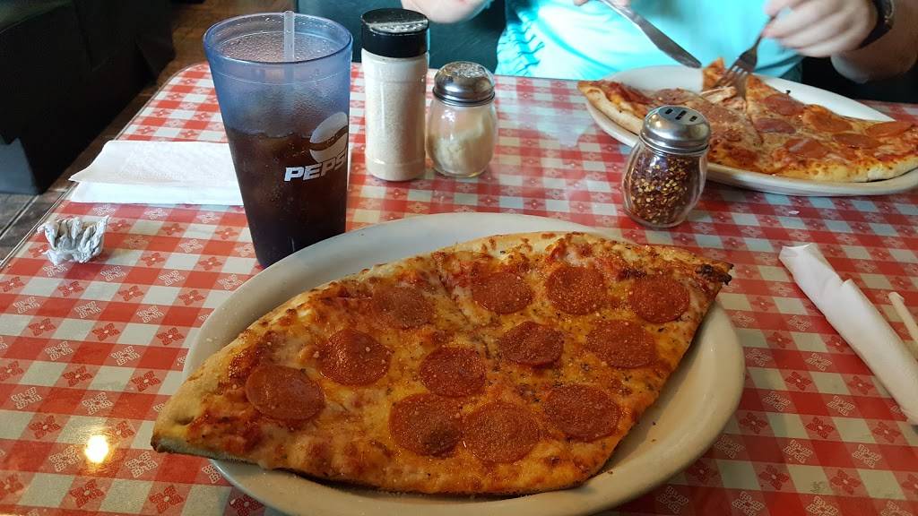 Paisanos Pizza N Pasta | restaurant | 1272 Holden Ave, Orlando, FL 32839, USA | 4078519360 OR +1 407-851-9360