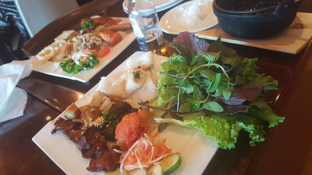 Rice Paper | restaurant | 6775 Wilson Blvd, Falls Church, VA 22044, USA | 7035383888 OR +1 703-538-3888