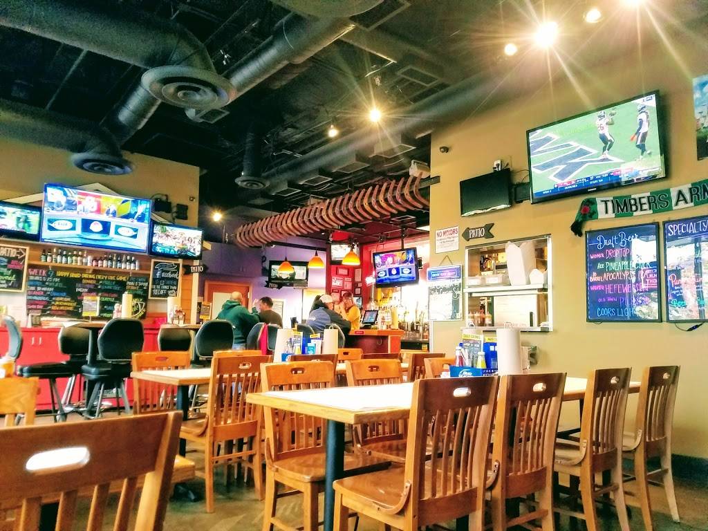 Boomers | restaurant | 1335 N Hayden Island Dr, Portland, OR 97217, USA | 5035172041 OR +1 503-517-2041