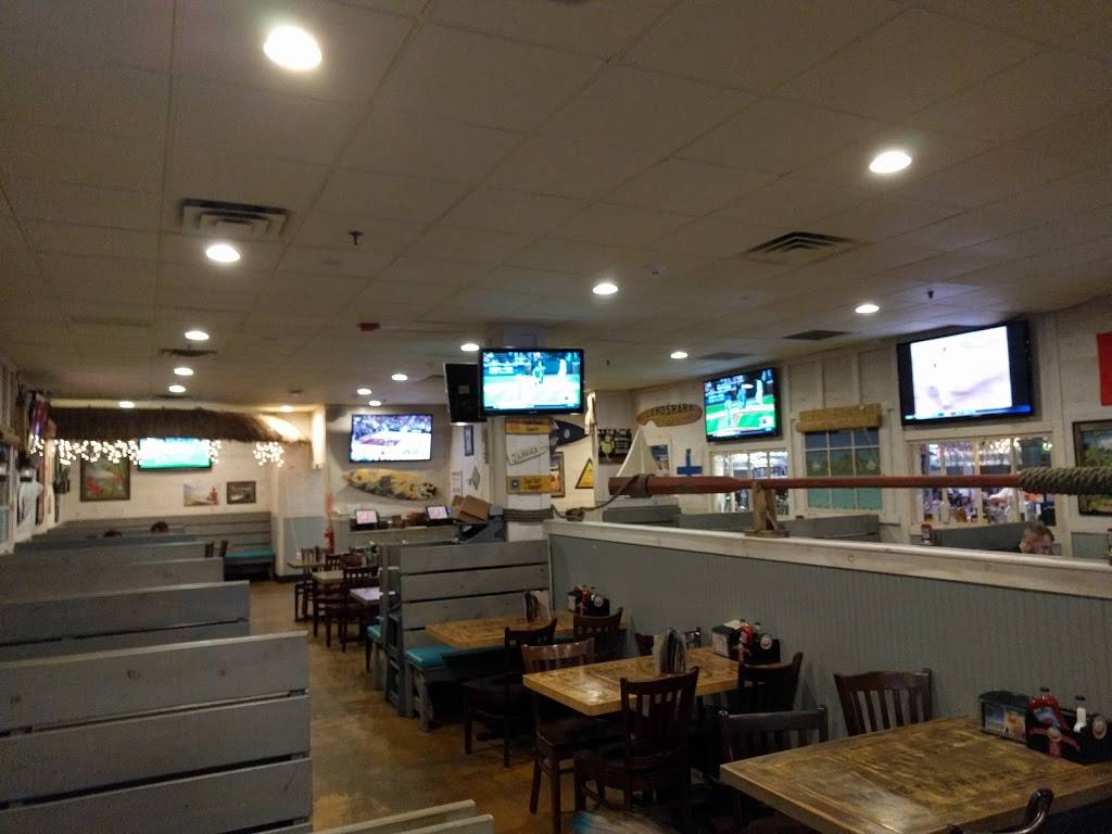 Hurricane Grill & Wings | restaurant | 630 Stewart Ave, Garden City, NY 11530, USA | 5165429464 OR +1 516-542-9464