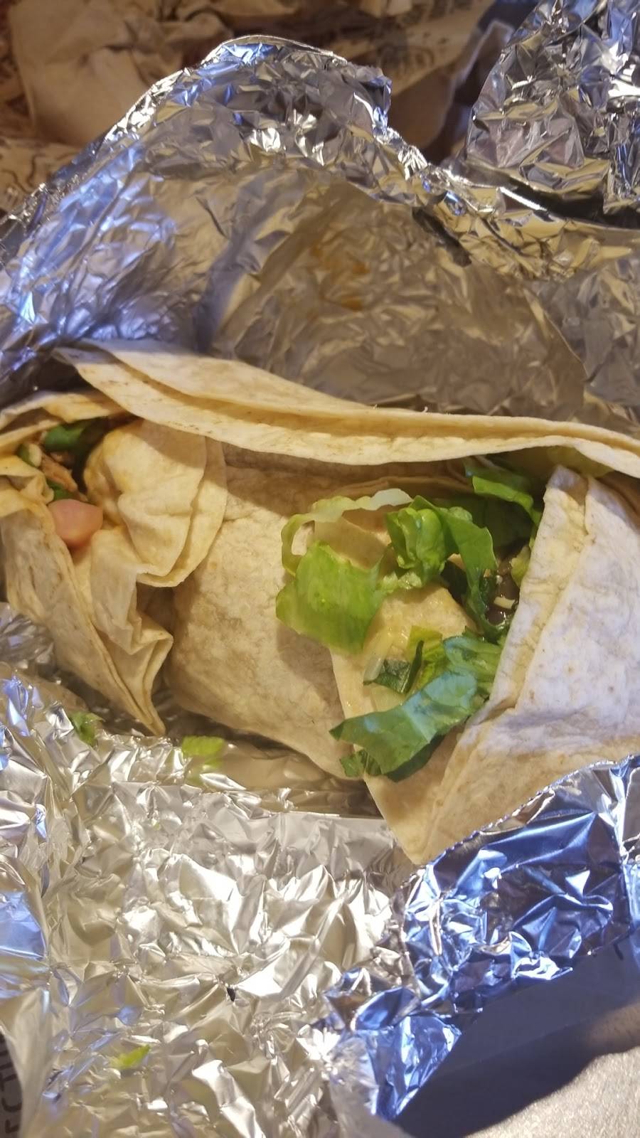 Chipotle Mexican Grill | restaurant | 34100 Monterey Ave #100, Palm Desert, CA 92211, USA | 7602021126 OR +1 760-202-1126