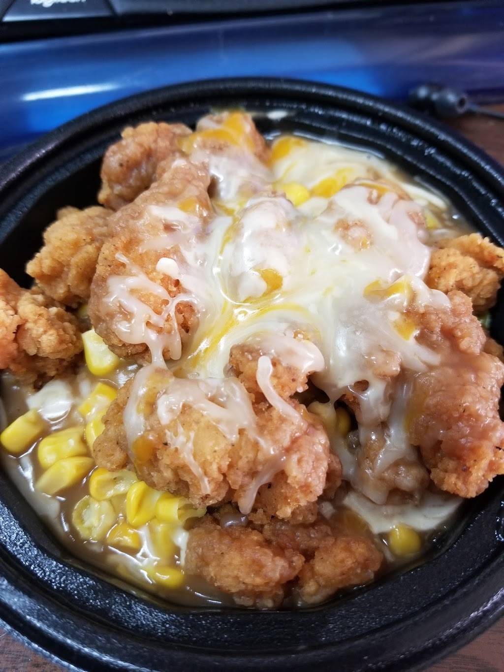 KFC | restaurant | 1300 N University Ave, Lafayette, LA 70506, USA | 3373668672 OR +1 337-366-8672