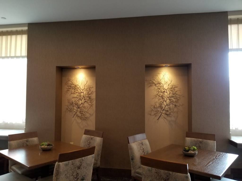 River City Grille | restaurant | 26300 Harvard Rd, Warrensville Heights, OH 44122, USA | 2163789191 OR +1 216-378-9191