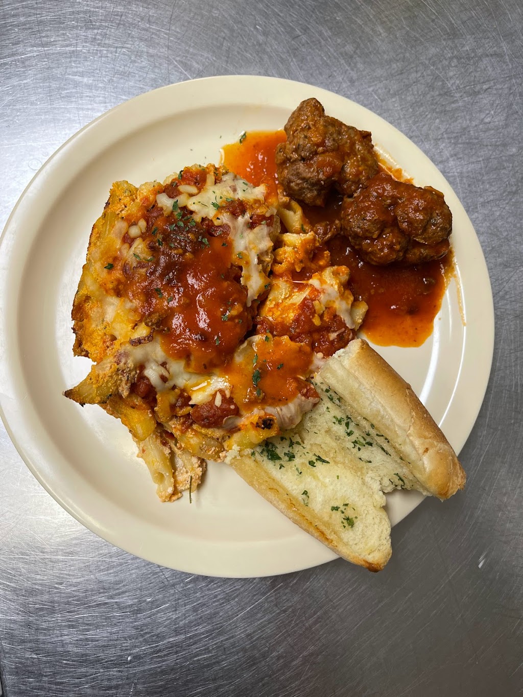 Camp An Elli’s | restaurant | 7066 SC-90 g, Longs, SC 29568, USA | 8437410018 OR +1 843-741-0018