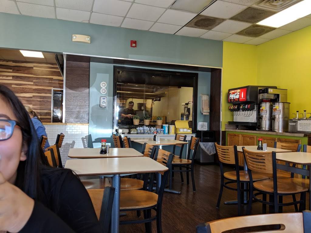 Bentto Japanese Express | restaurant | 721 S Main St, Danville, VA 24541, USA | 4347979191 OR +1 434-797-9191