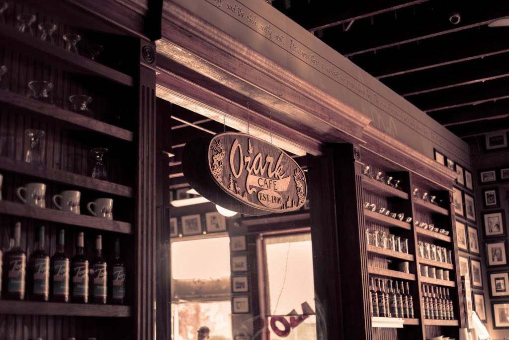 Ozark Cafe | meal takeaway | 107 E Court St, Jasper, AR 72641, USA | 8704462976 OR +1 870-446-2976