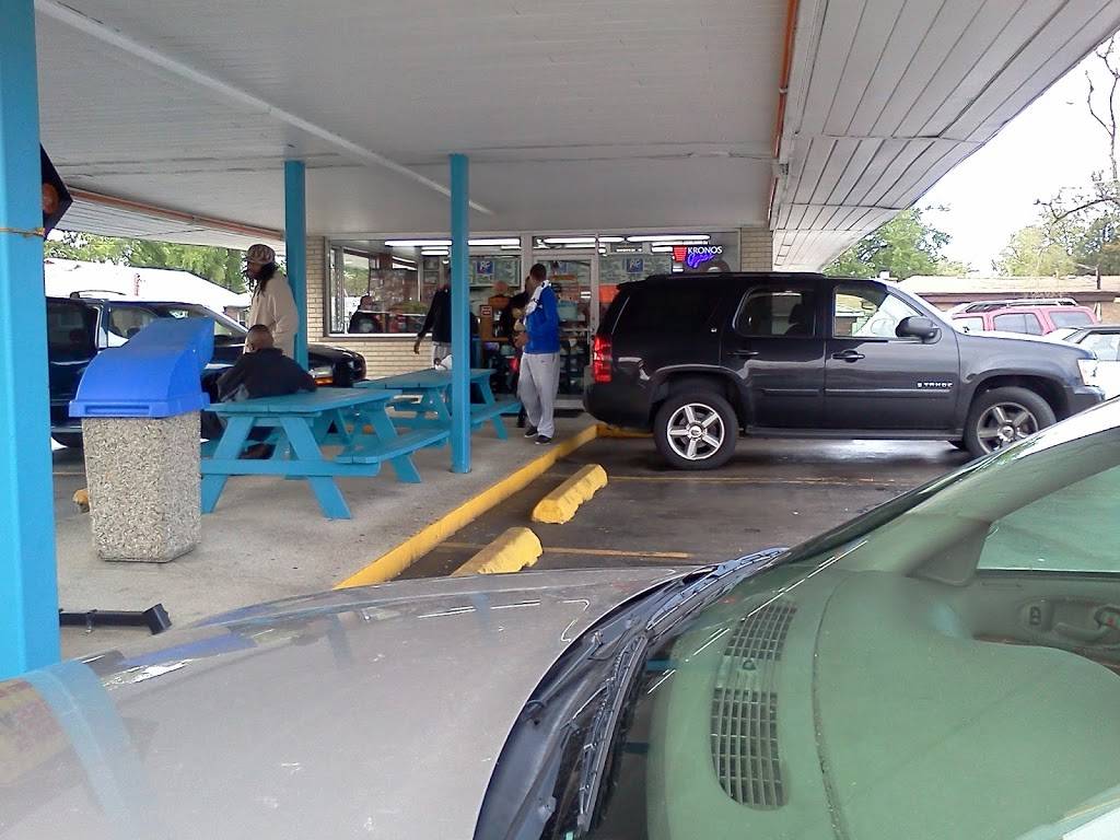 Dillingers Drive-In Inc | restaurant | 1414 W 127th St, Calumet Park, IL 60827, USA | 7083886900 OR +1 708-388-6900