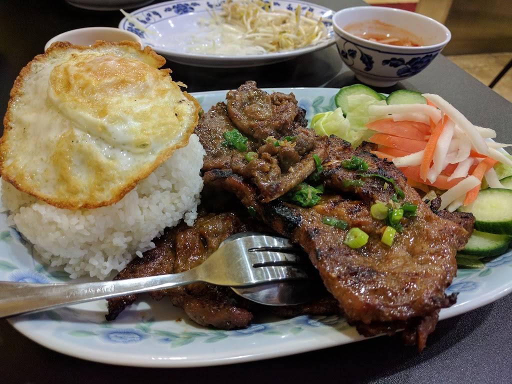 Banh Mi Square | restaurant | 320 W Oregon Ave #3, Philadelphia, PA 19148, USA | 2672730986 OR +1 267-273-0986