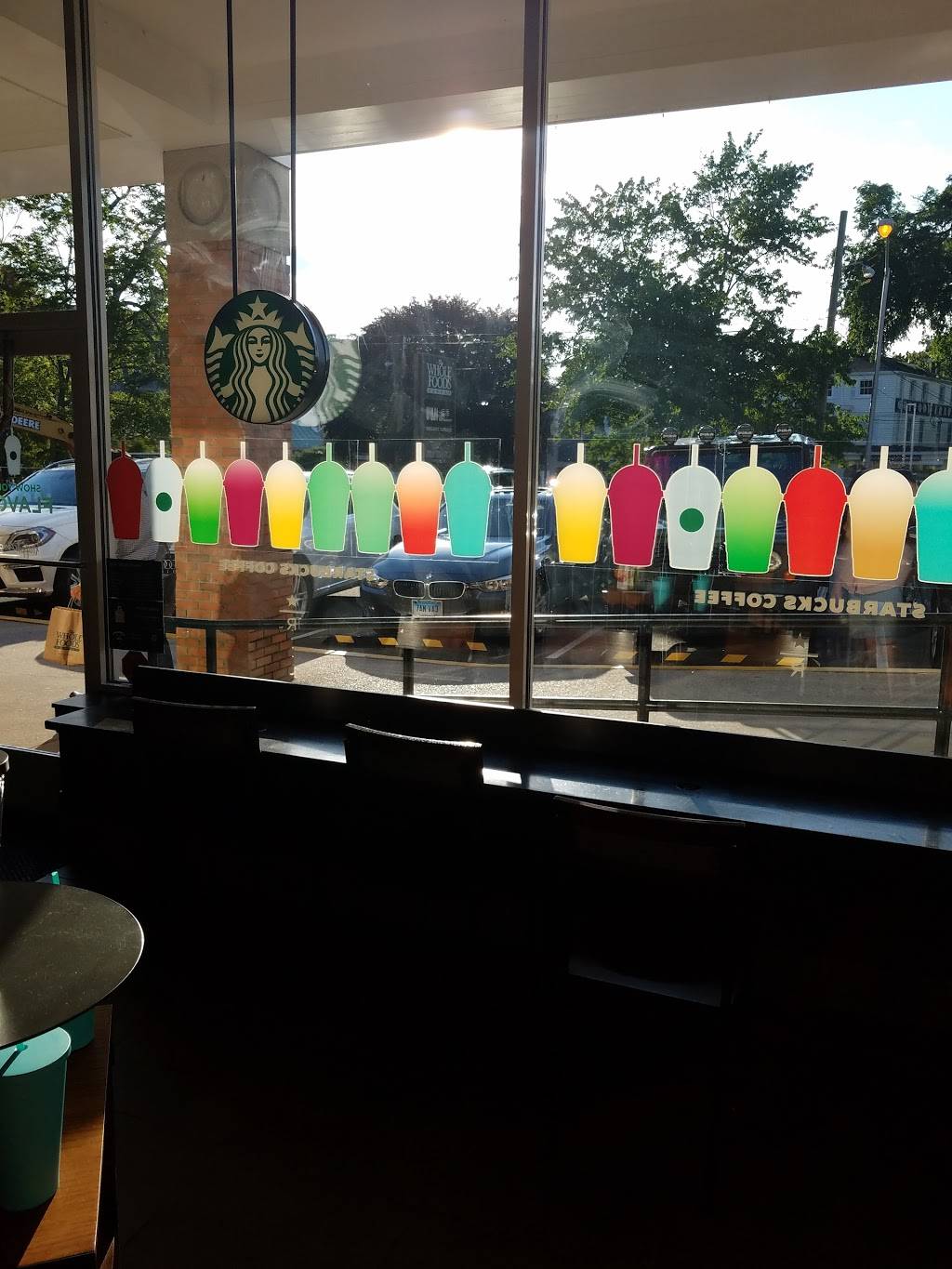 Starbucks | cafe | 78 E Putnam Ave #7, Greenwich, CT 06830, USA | 2036290432 OR +1 203-629-0432