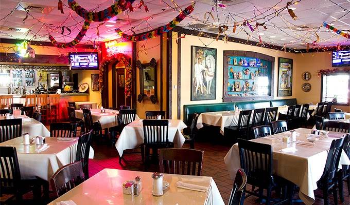 Ojedas | restaurant | 4617 Maple Ave, Dallas, TX 75219, USA | 2145288383 OR +1 214-528-8383