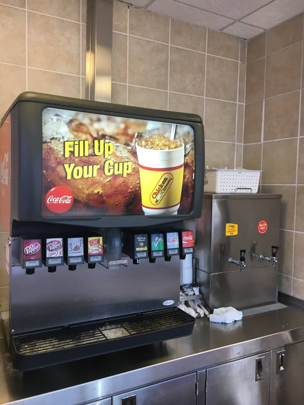 Chicken Express | restaurant | 42 US-87, Comfort, TX 78013, USA | 8309952750 OR +1 830-995-2750