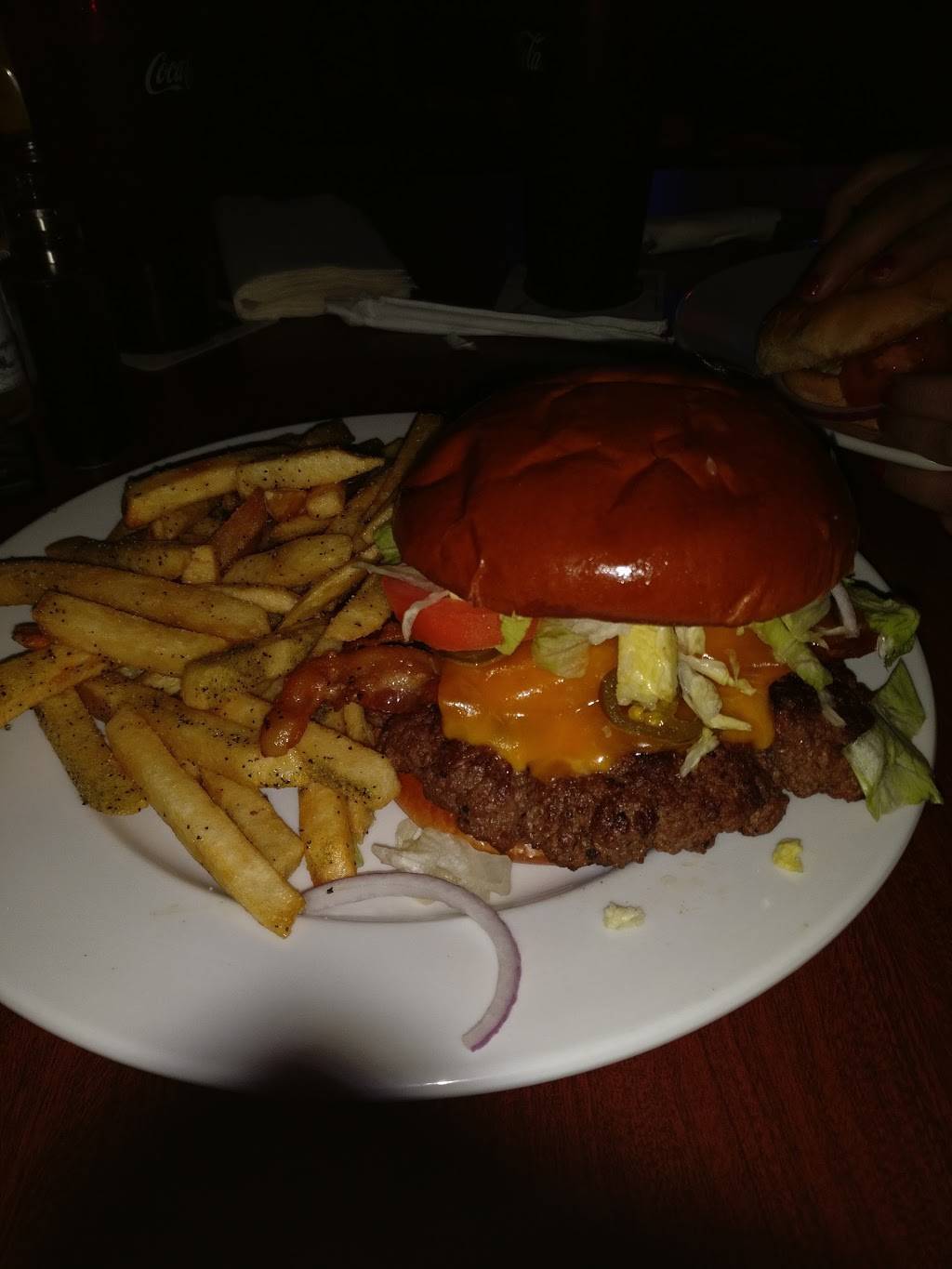 Eagles Point Bar & Grill | restaurant | 1029 N Saginaw Blvd, Saginaw, TX 76179, USA | 8173499387 OR +1 817-349-9387