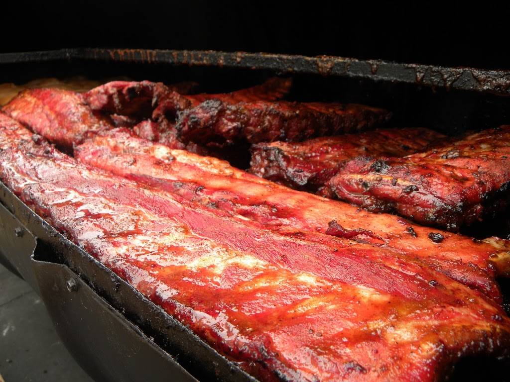 Wilsons Bbq Rib Shack | restaurant | 300 N El Molino St, Alhambra, CA 91801, USA | 3234570258 OR +1 323-457-0258