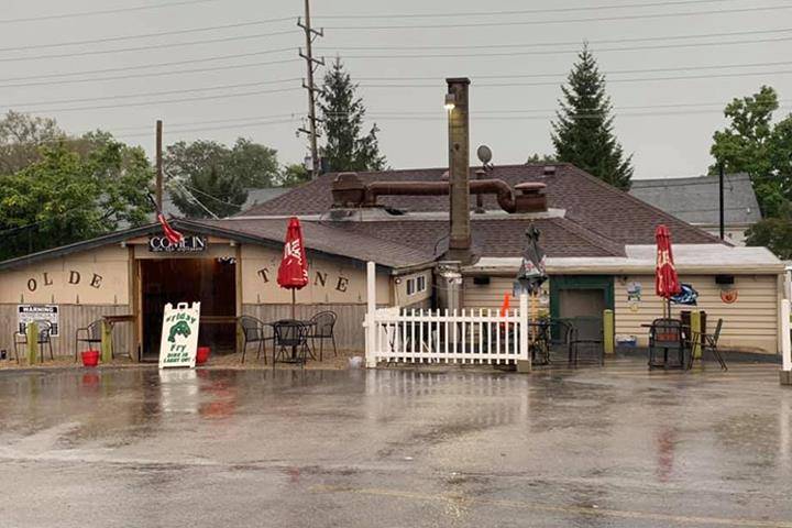 Olde Towne Inn | night club | 412 Bluff City Blvd, Elgin, IL 60120, USA | 8479301900 OR +1 847-930-1900