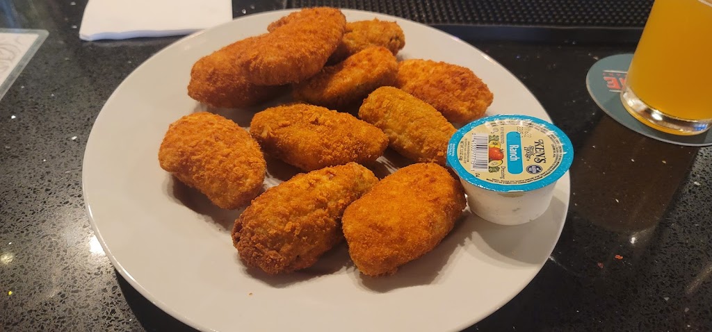 Seattle Pizza and Bar | restaurant | 2801 Western Ave E, Seattle, WA 98121, USA | 2064415188 OR +1 206-441-5188