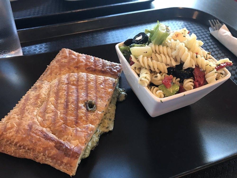 Les Moulins La Fayette TRO | cafe | 6305 Rue Corbeil, Trois-Rivières, QC G8Z 4P9, Canada | 8198410322 OR +1 819-841-0322