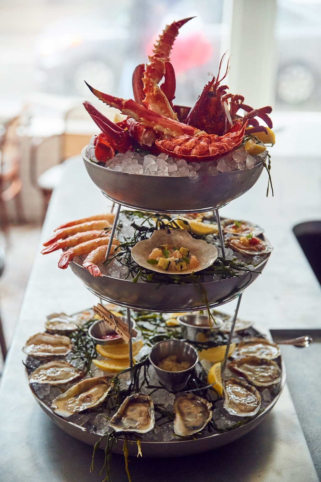 St. Neos Brasserie | restaurant | 7 Drayton St, Savannah, GA 31401, USA | 9126628901 OR +1 912-662-8901