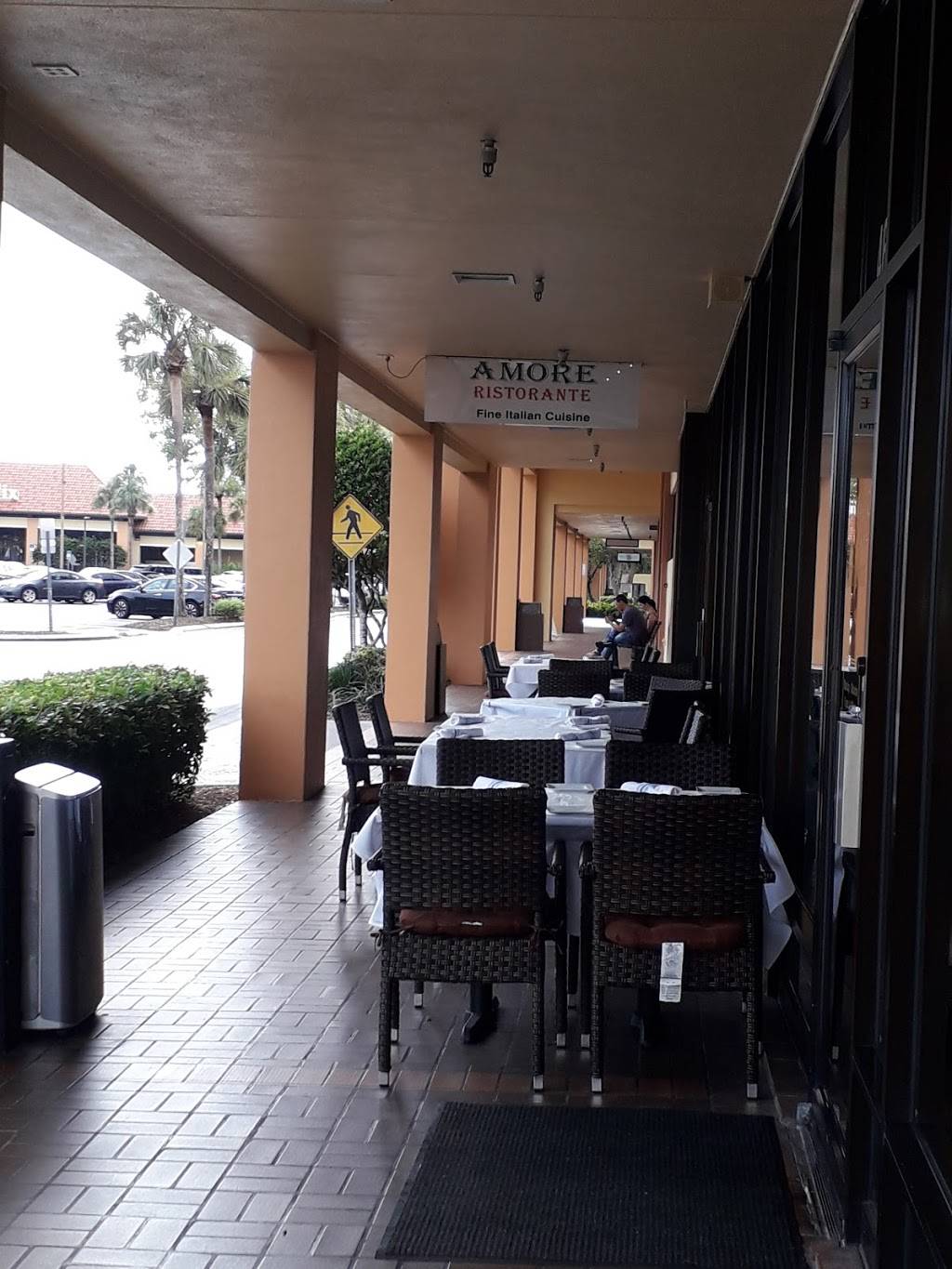 Amore Ristorante | restaurant | 4681 Tamiami Trail N, Naples, FL 34103, USA | 2396432201 OR +1 239-643-2201