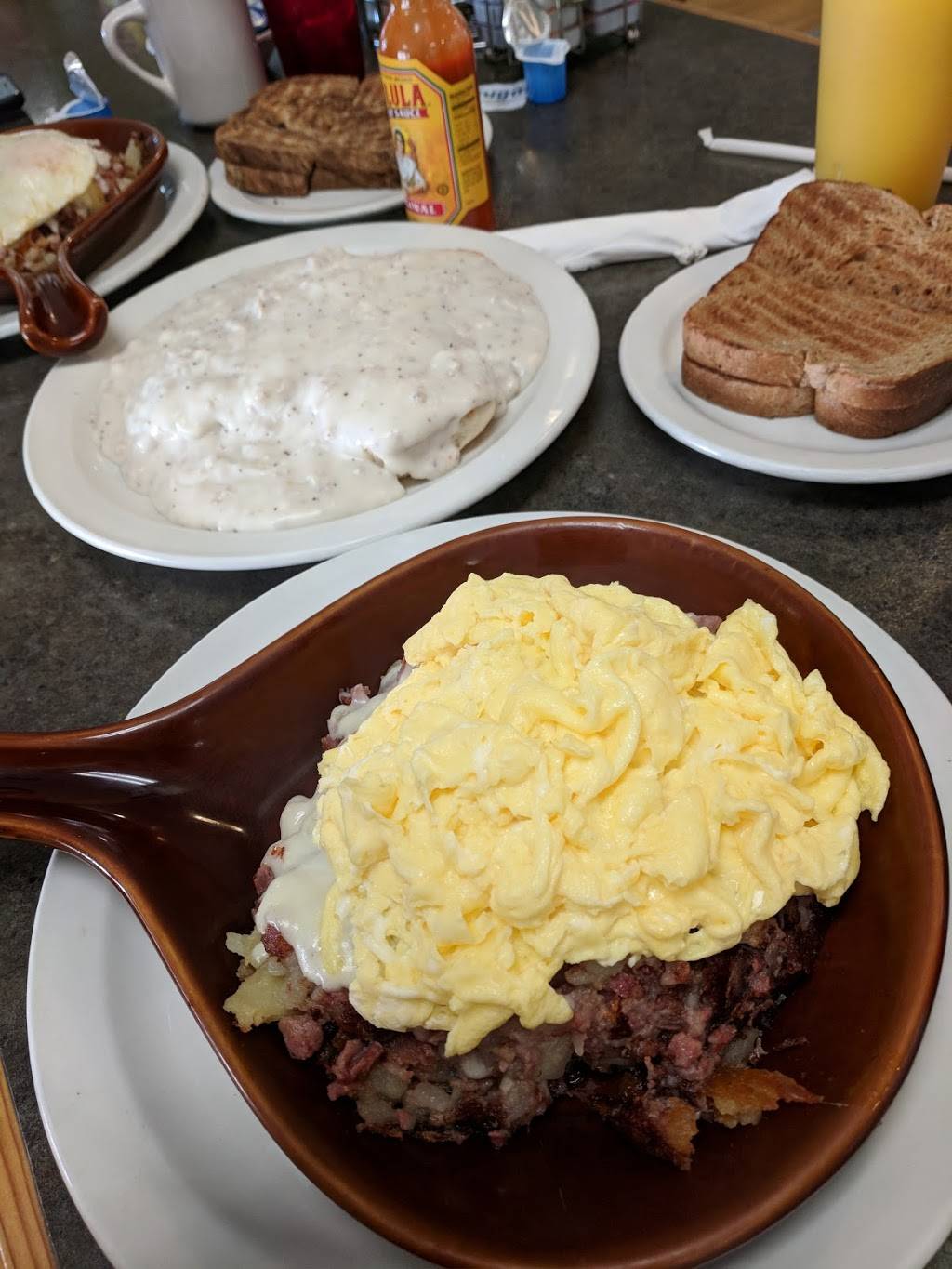 Judys Restaurant | restaurant | 9516 Cortez Rd W, Bradenton, FL 34210, USA | 9417956222 OR +1 941-795-6222