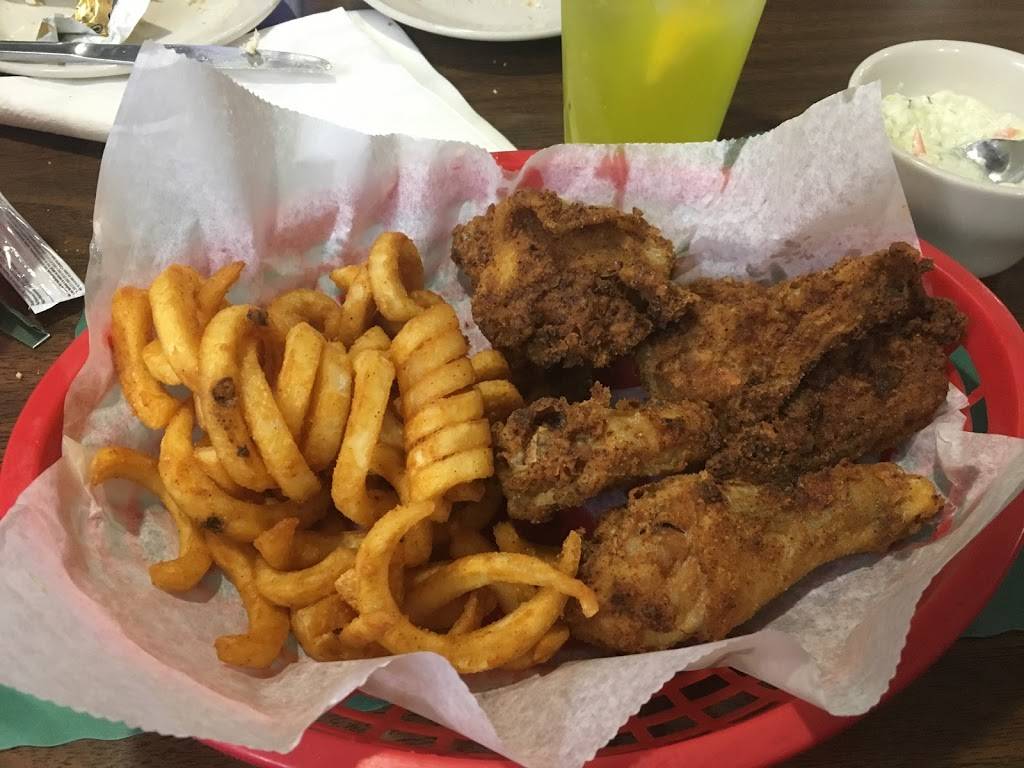 Retzs Laconis Restaurant | restaurant | 547 Sackett Ave, Cuyahoga Falls, OH 44221, USA | 3309454600 OR +1 330-945-4600