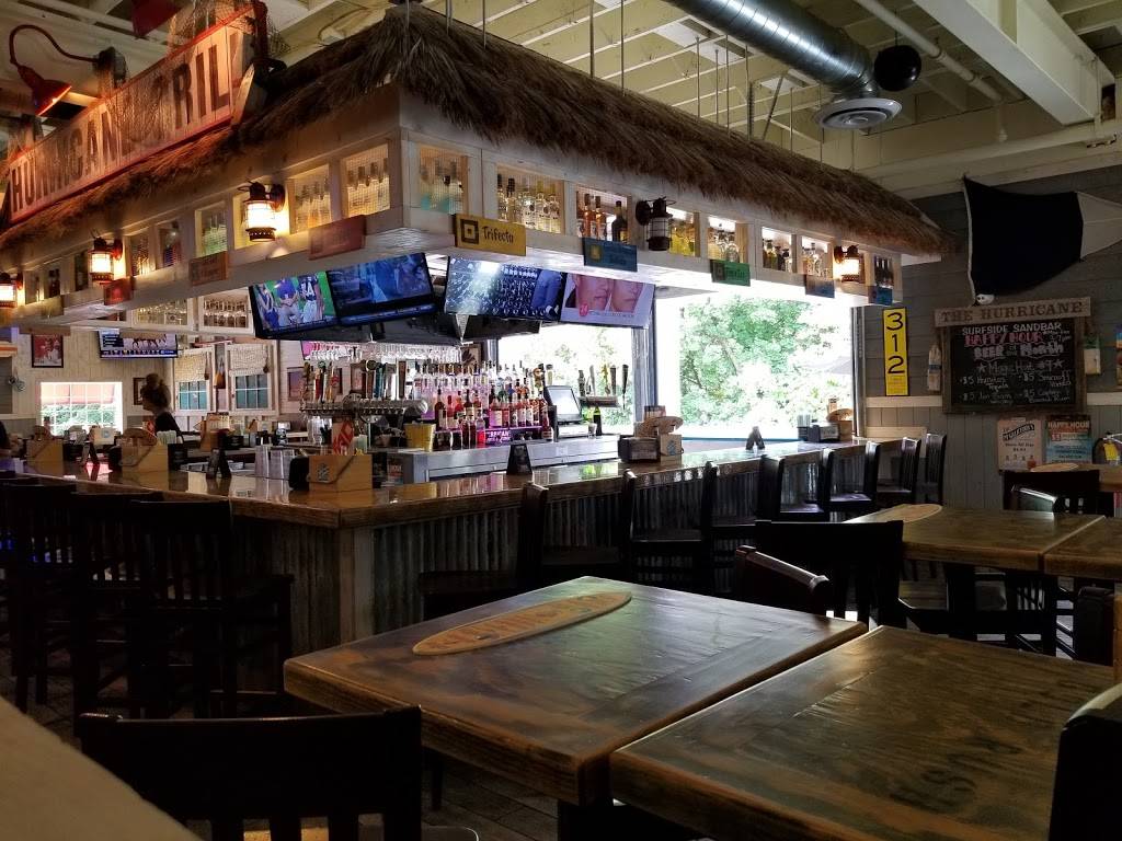 Hurricane Grill & Wings | restaurant | 829 Broadway, Newburgh, NY 12550, USA | 8455628200 OR +1 845-562-8200