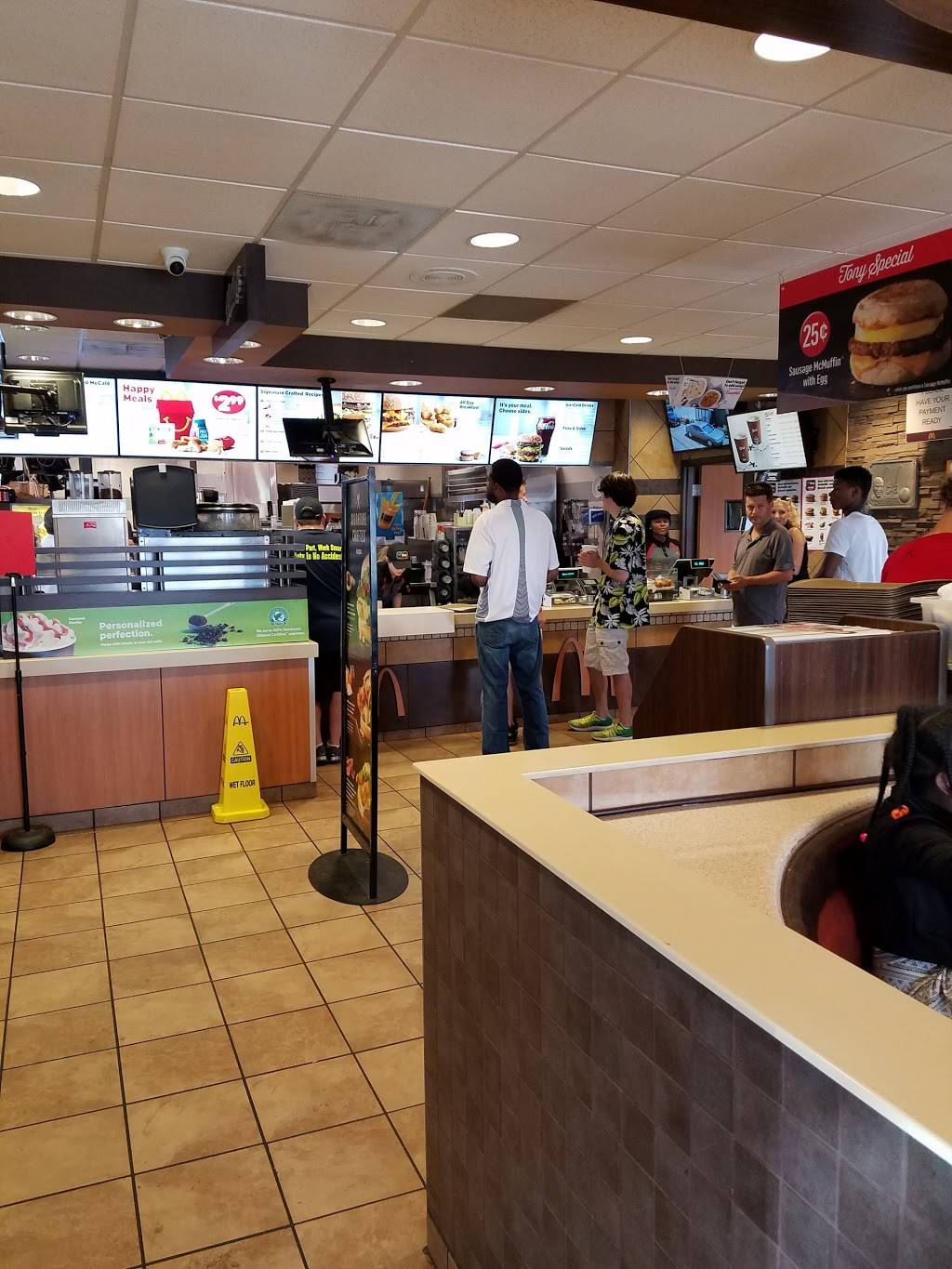 McDonalds | cafe | 6225 Mayfield Rd, Mayfield Heights, OH 44124, USA | 4404616055 OR +1 440-461-6055